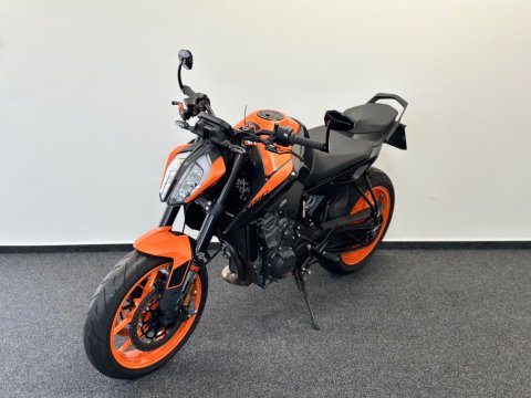 KTM 890 Duke