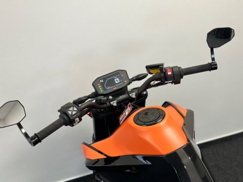 KTM 890 Duke