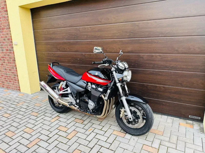 Suzuki GSX 1400
